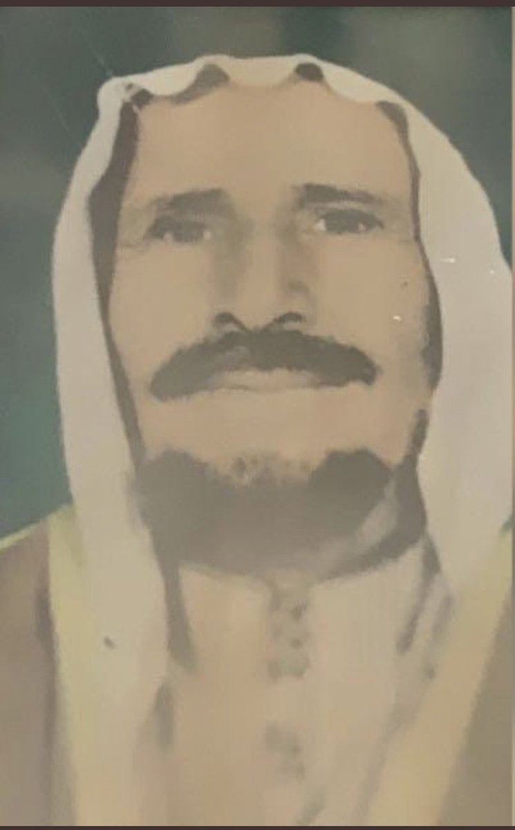 Alakous's tweet photo. الشيخ شمروخ بن سلطان العماني من  كبار قبيلة سبيع و من أشهر رجالات الأمير عبدالله بن جلوي المخلصين  كان له دور في قيادة الحملات التأديبية والأمنية في الخليج حتى عمان  وقد ورد إسمه في السجلات البريطانيه  كما شارك في بعض المعارك  وقد أمضى ستون عاما في خدمة الوطن  وولاة الأمر https://t.co/0SSE2l6WVi