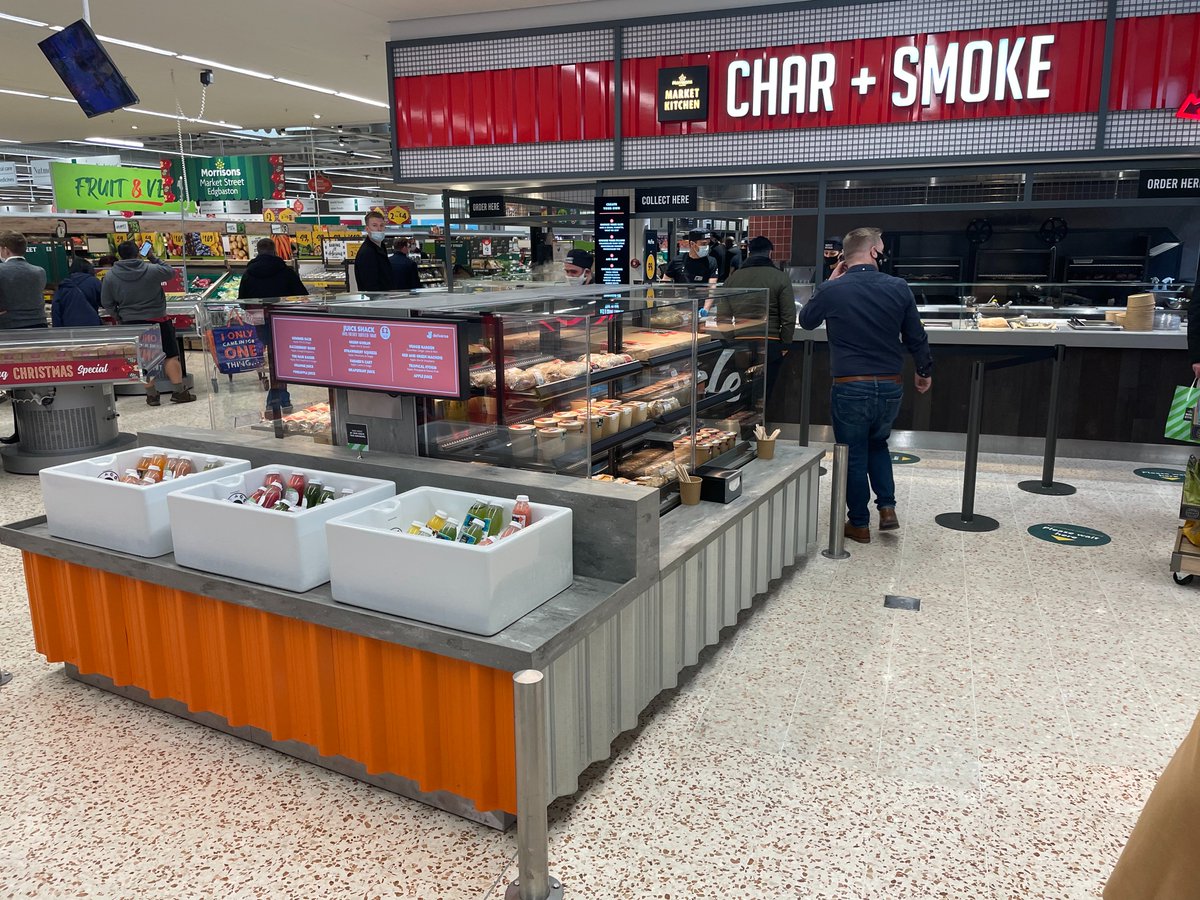 Proline_Corp's tweet image. Recent install in partnership with @Frijadouk  
Hot &amp;amp; Cold Grab&amp;amp;Go counter @cdukltd Corian Worktop. Incorporating feature central ventilation &amp;amp; services chamber with digital promotional screens. Corrugated Steel Fascia on mobile frame with access to services.
#foodtogo
#Corian