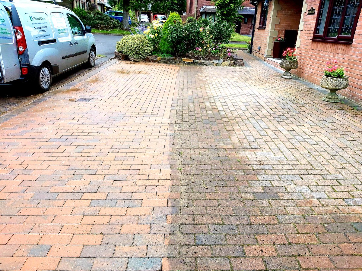 valejetclean's tweet photo. Halfway though this drive clean and you can already tell how good it's going to look.

Call for your own free no-obligation quotation. 
Tel 02920 700571 or 07767 310618

#valejetclean #jetwashing #Cardiff #Penarth https://t.co/mxljN2cwgG