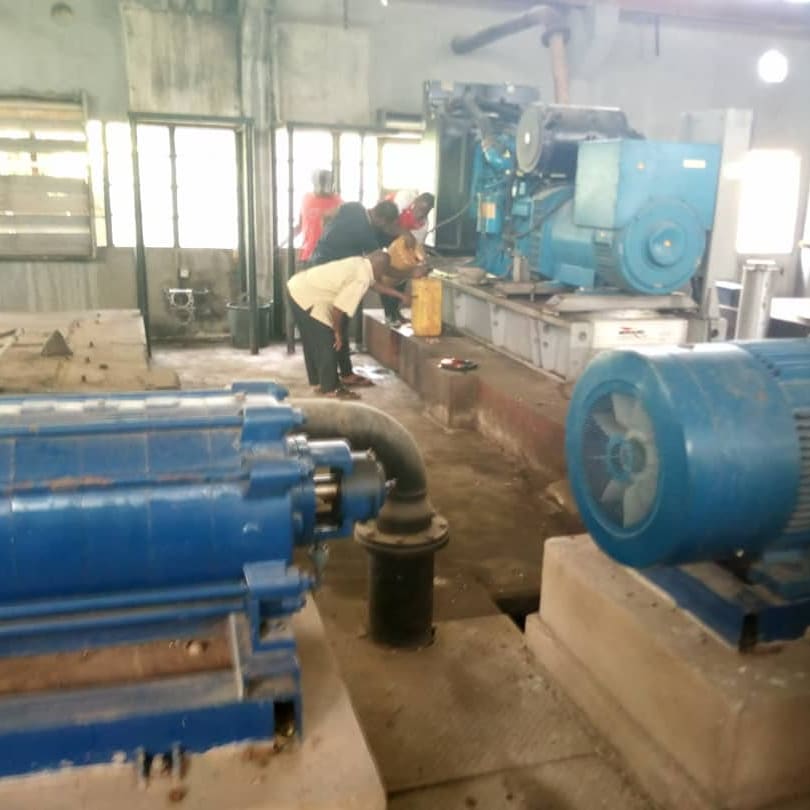RadioEsan's tweet photo. AFTER MANY YEARS OF ABANDONMENT, RT. HON. SERGIUS OGUN FACILITATES REHABILITATION OF EWOHIMI WATER SCHEME. 

............. EXTENDS PROJECT TO EWATTTO, OHORDUA
 https://t.co/VwK0YqQ6F7 https://t.co/lD3D2bcgJr