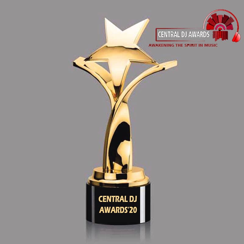 EzoneNetworks's tweet photo. # #แปลรักตอนจบ #airstrike #พฤติการณ์ที่ตาย . Central DJ Awards 20 https://t.co/NtbWvnn8hg