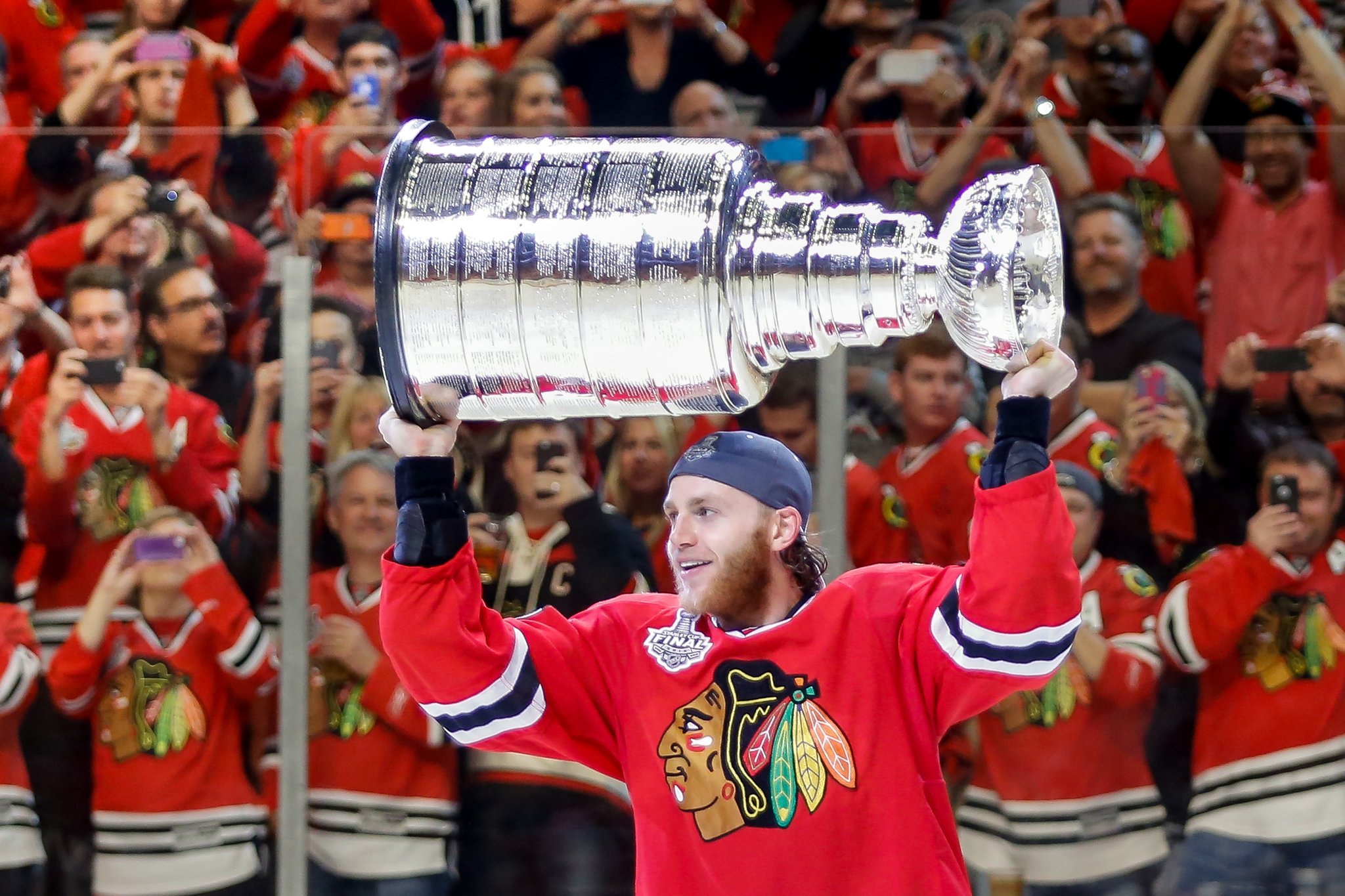 Happy Birthday Patrick Kane (32) 