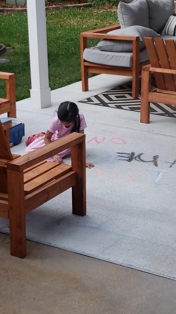 MrsSGrewal's tweet photo. @ReneeHebert3 Simrit loved the sight words with sidewalk chalk for FIT Time. #sampsonstrong https://t.co/PkAsi8T4sI