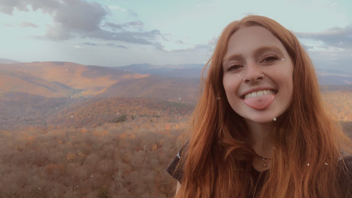catieeee__'s tweet photo. it’s been awhile 💗🍂 https://t.co/zYbYCGq9or