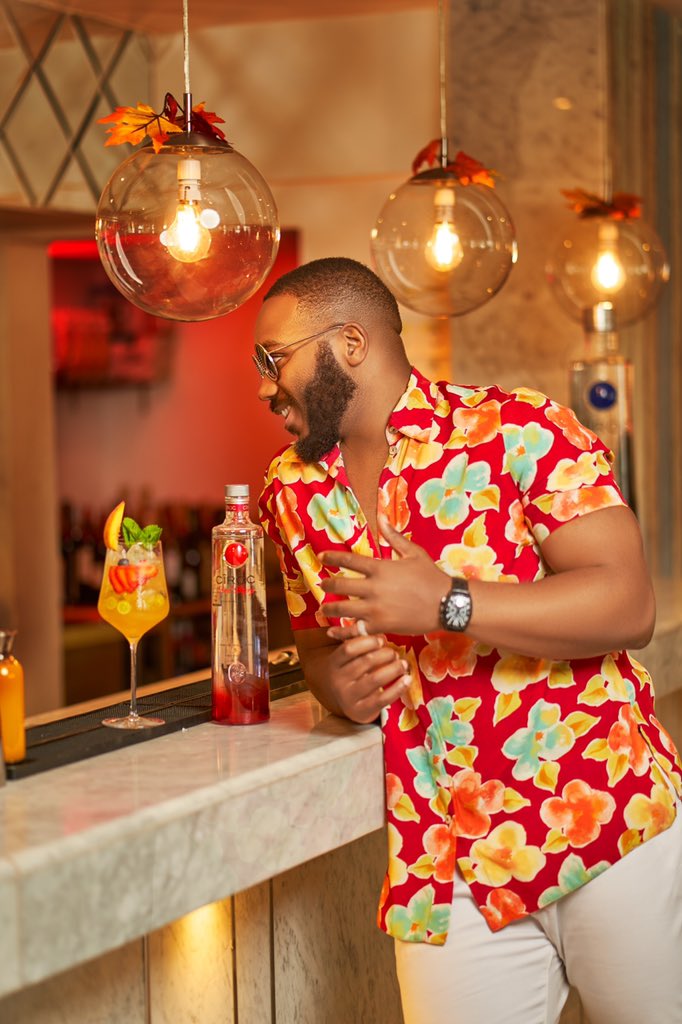 RealKiddWaya's tweet photo. Kidd x Ciroc. Sounds good doesn’t it? Well it’s about to sound even better! Meet your new Ciroc Ambassador! The Ultra Premium Lifestyle. Are you ready? 

Pour yourself some @CirocVodka, and let’s celebrate! #NewDealAlert #CirocYourWorld #AD #CirocKidd https://t.co/EVujSGdpk1