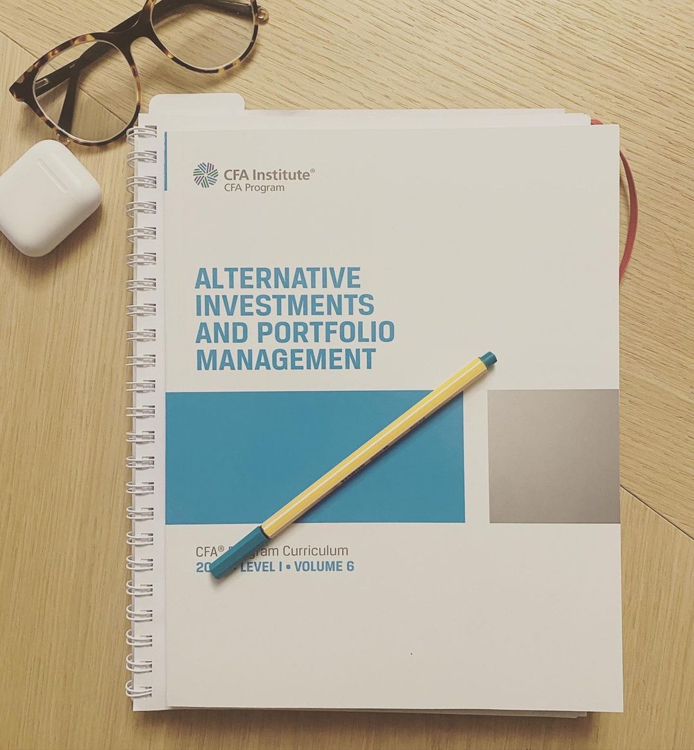 CFAProgram's tweet photo. Every candidate has encountered a tough subject.

How were you able to get through yours and learn the material?

(📸: IG @theblondeanalyst) https://t.co/vIcP7ktloi