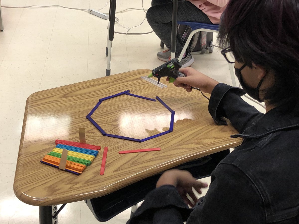 CASpanish1's tweet photo. We are a little late for the kite festival in Guatemala, but Spanish 1 students enjoyed making barriletes with Ms Litvak.  Stop by tomorrow to see how they turned out! https://t.co/qKEcxbIPfH