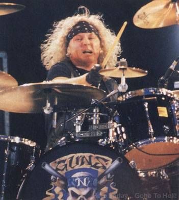 Happy Birthday to former Guns N\ Roses and The Cult drummer Matt Sorum. He turns 60 today. 