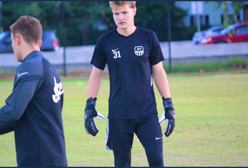 GoKnights_MSOC's tweet photo. Kings MSOC alumni Ian Crook (‘16) Foster Martin (‘16) and Michael Adams (‘19) in action for their respected college program’s intra-squad scrimmages. @ODU_MensSoccer @UEAthleticsMSOC #KnightsAtTheNextLevel #BuiltDifferent https://t.co/FeIAziNw9T