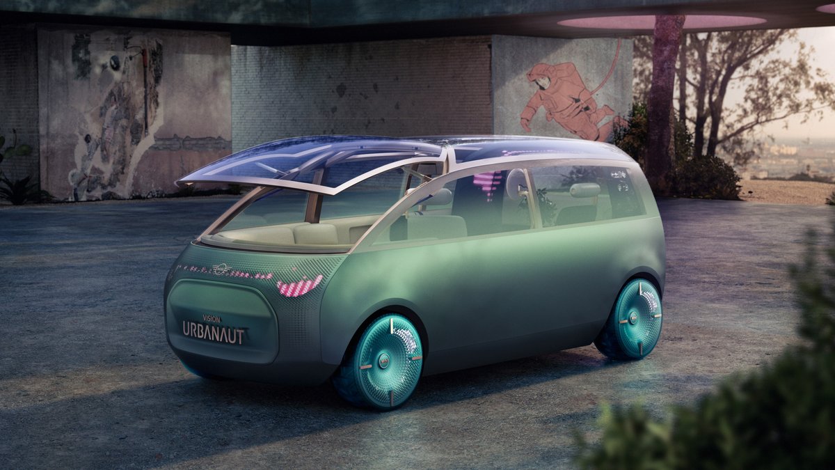 TheDesignBoard's tweet photo. @MINI has unveiled its Vision Urbanaut concept vehicle, which adapts its interior space via a disc-shaped device that turns the dashboard into a daybed and the windscreen into a balcony.
#Mini #CarDesign #Concept #MiniVision #Urbanaut https://t.co/0gTINeHOGP