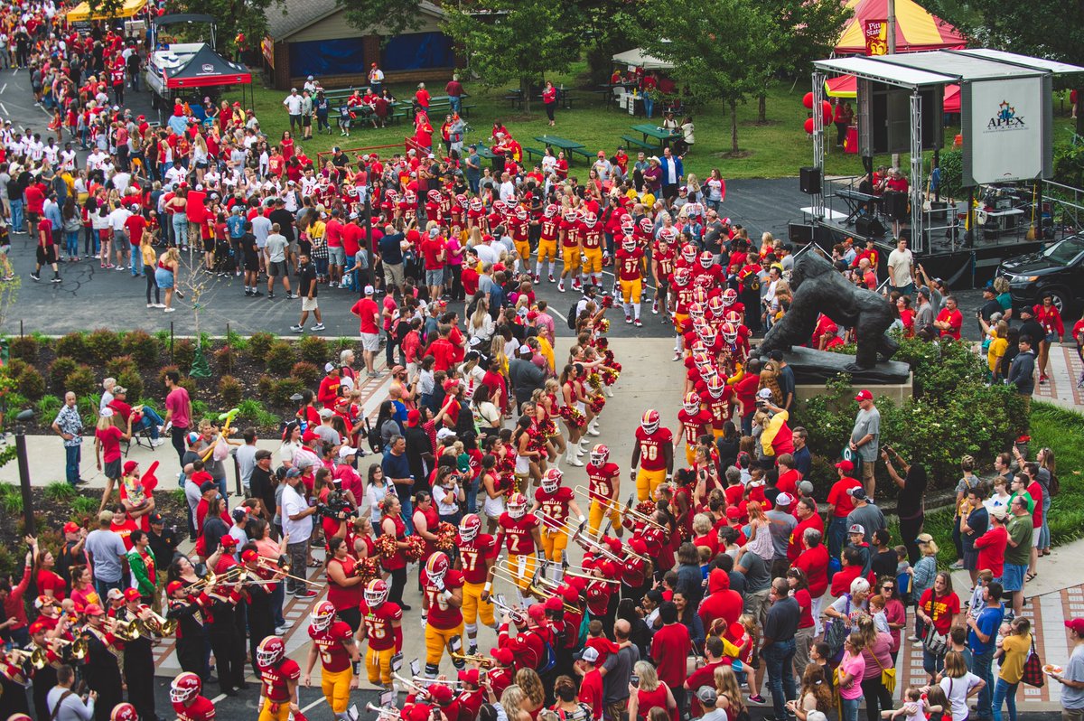 GorillasFB's tweet photo. The Gorilla Walk is the best tradition in college football.

ⓘ  𝙊𝙛𝙛𝙞𝙘𝙞𝙖𝙡 𝙨𝙤𝙪𝙧𝙘𝙚𝙨 𝙨𝙩𝙖𝙩𝙚𝙙 𝙩𝙝𝙞𝙨 𝙞𝙨 𝙖𝙘𝙘𝙪𝙧𝙖𝙩𝙚.

#RYFP I #Strive4Five I #OAGAAG https://t.co/0faOVYHIAp
