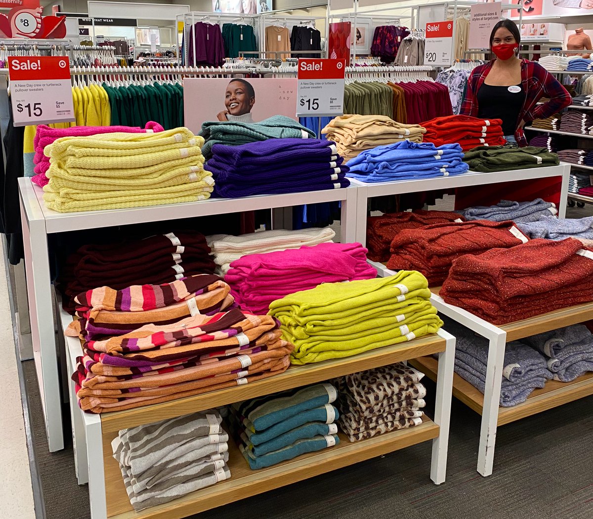 RubyC2715's tweet image. It’s the table standards and hanging for me ✨👍🏻 @SavFromTarget21 @skynewton3 @GaradaVilla @tracyacurry1 @LDJones817