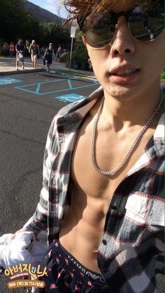 𝐢𝐊𝐎𝐍 𝐀𝐁𝐒 𝐚 𝐭𝐡𝐫𝐞𝐚𝐝 ; @YG_iKONIC  #iKON  #아이콘