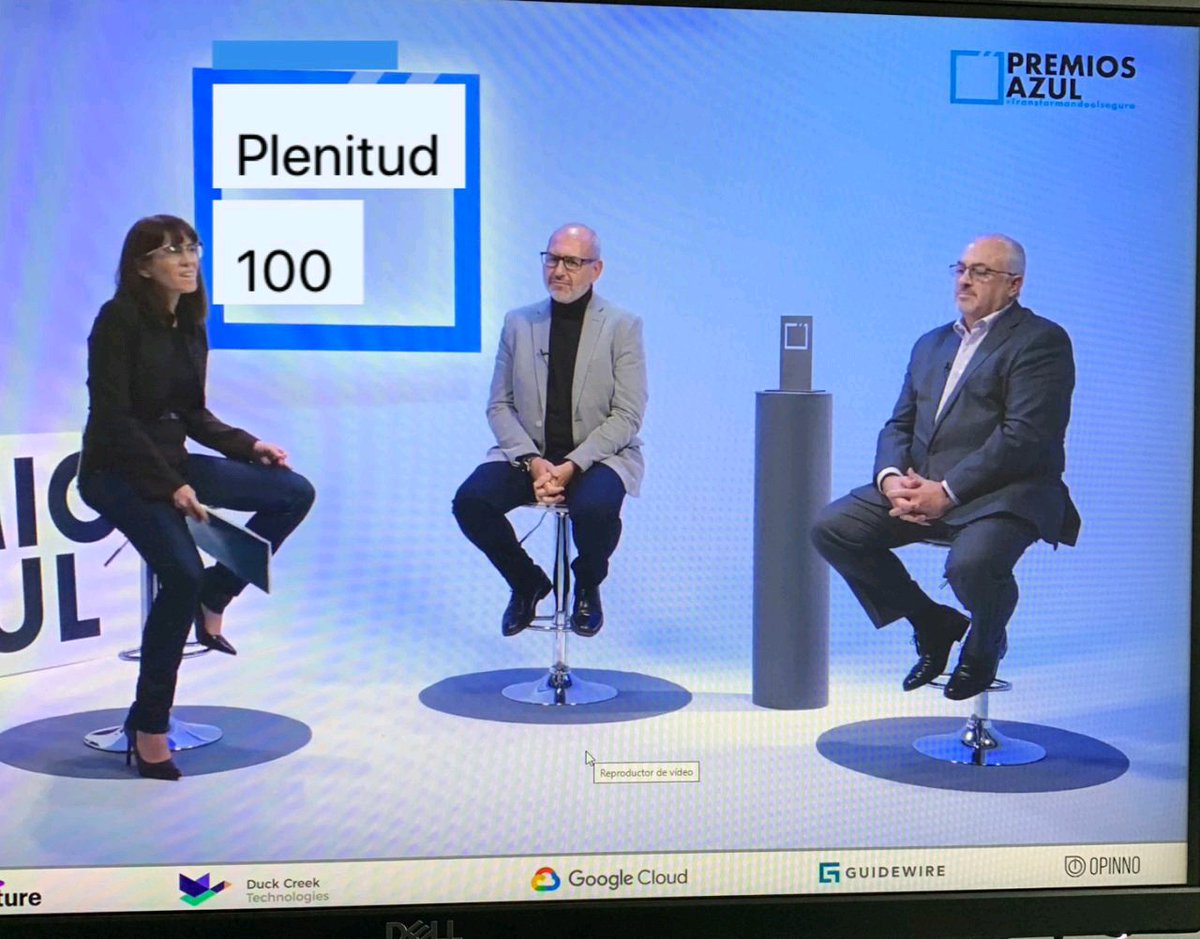 JudithGiner's tweet photo. Enhorabuena RGAre y vuestro proyecto #Plenitud100, por su ##Creatividad, #Innovación, #AportaciónDeValorAlCliente y #MejoraDeLaImagenDelSectorAsegurador.
Y un honor para mi hacer la entrega del #PremioAzul tan merecido a Enrique Ruiz, y Juan Carlos Ibarra.
#TransformandoElSeguro https://t.co/RTrGxSSRLk