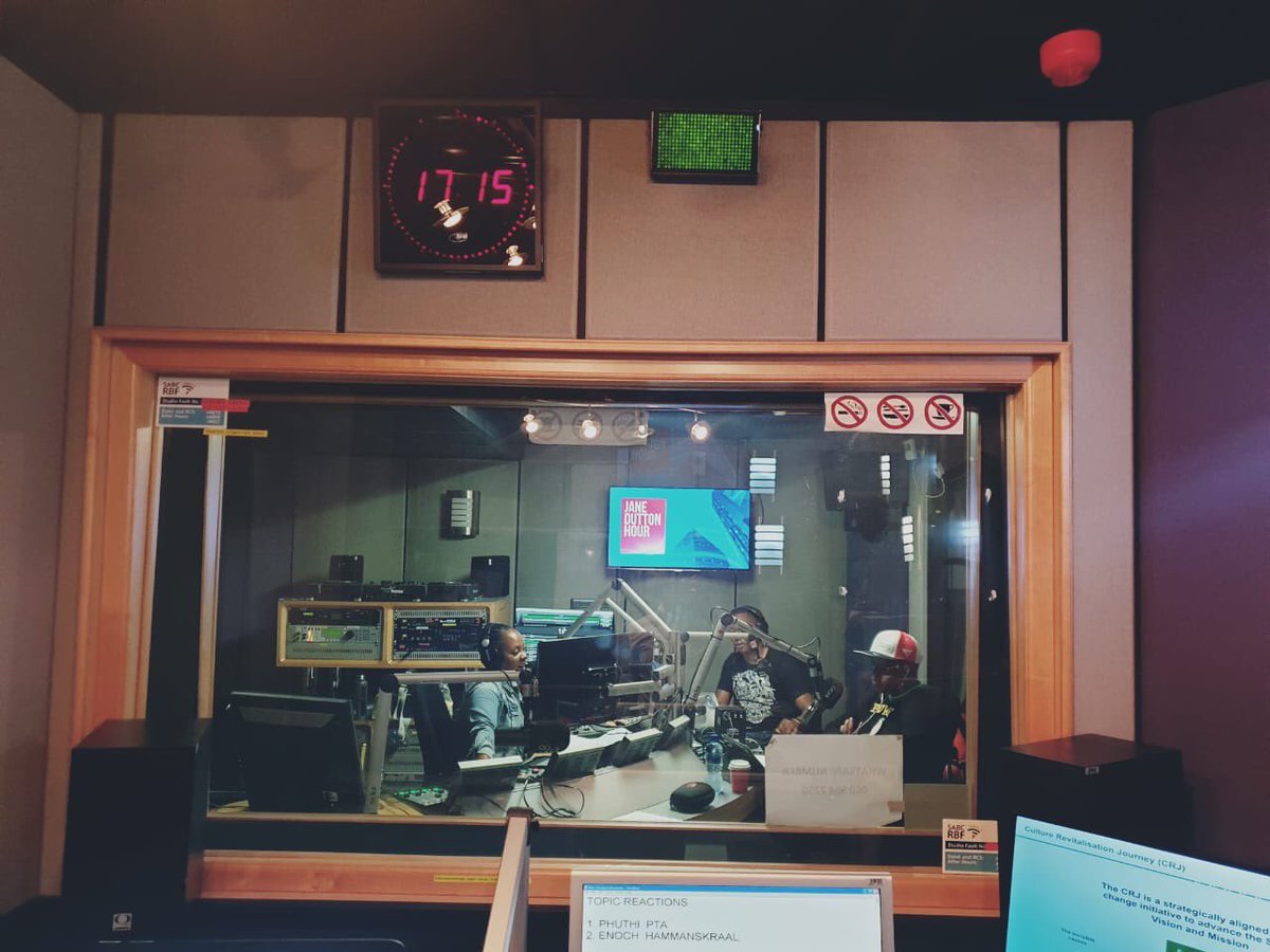 Radio 2000 tweet media