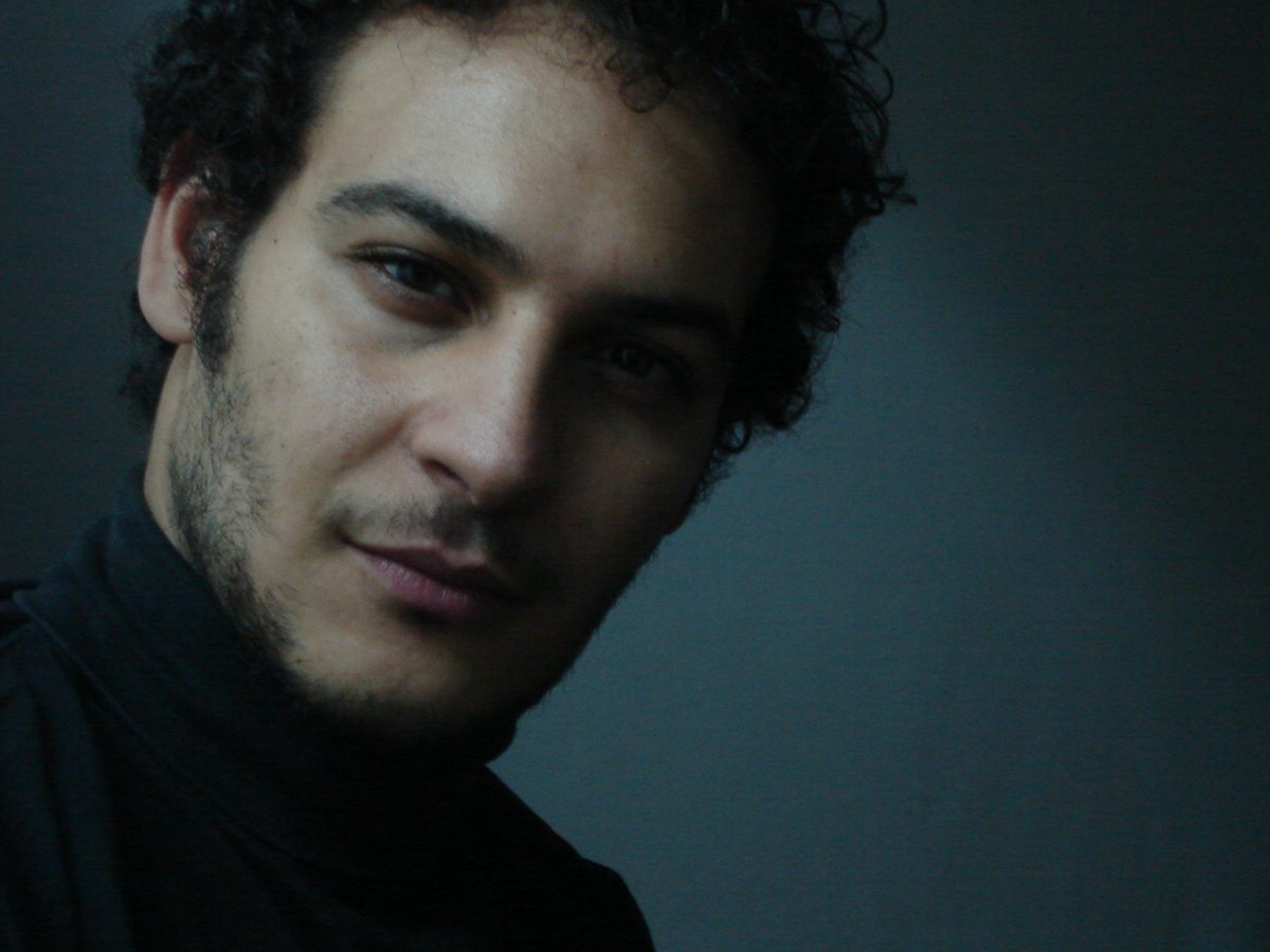 In questa puntata di #Medine, dialogo con Muhammad #Aladdin, autore egiziano ("Cani sciolti", <a href="/ilsirente/">Editrice il Sirente</a>) che racconta l'Egitto "giovane", disilluso, perso nelle sue incertezze e con lo sguardo verso l'altra riva del Mediterraneo.

bit.ly/3lQOW7i