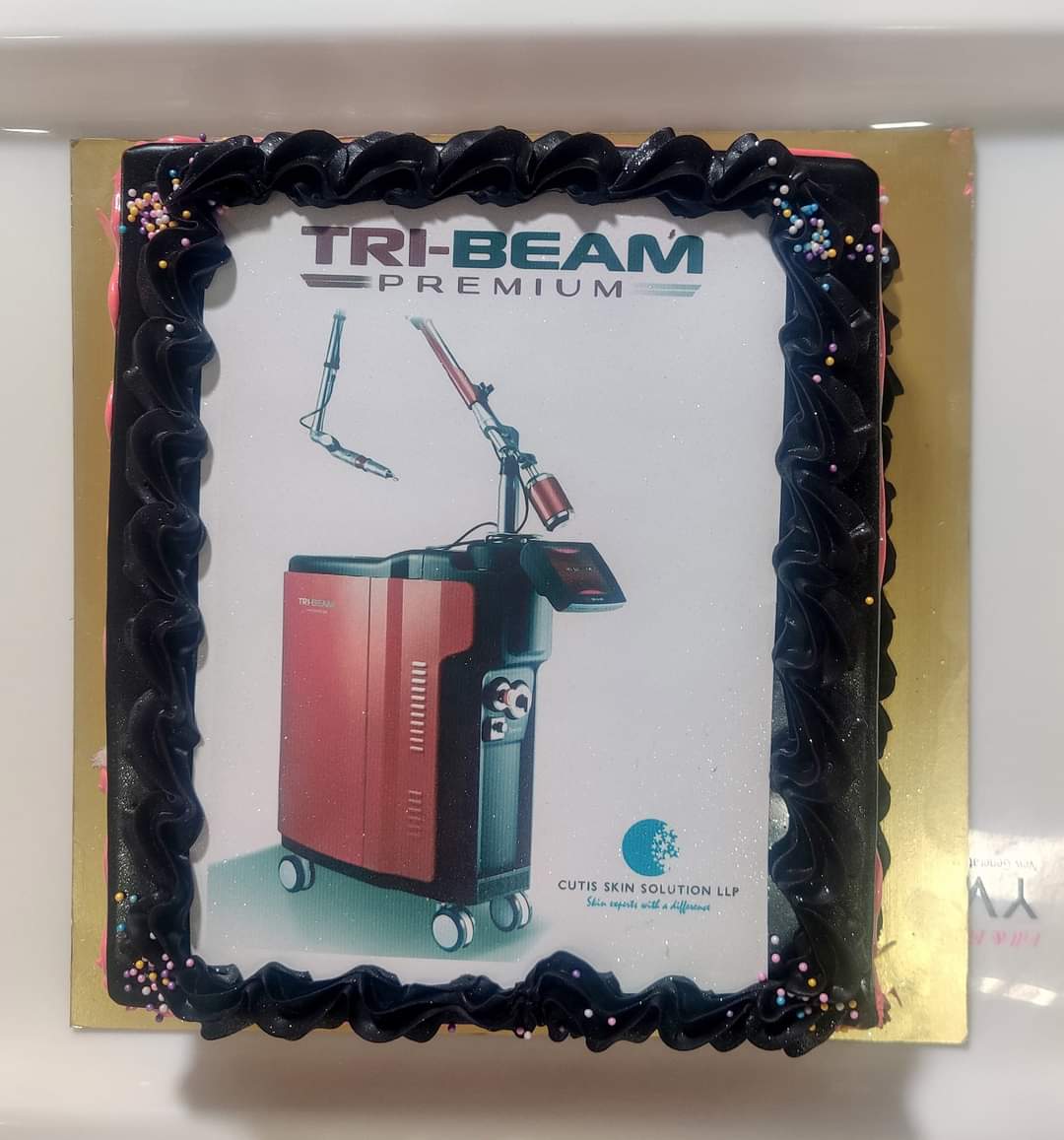 SkinnovationLtd's tweet photo. We are pleased to share #Tribeam Premium installation at Cutis Skin Studio. Congratulations Dr. Apratim Goel.

Visit https://t.co/jDHhjbpOqo to know more about the technology.

#TribeamPremium #QswitchedNdYAG #ThreeBeamProfile #Genesis #TrueTopHat https://t.co/1BcwuJIfLu