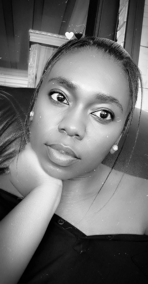 Tsholo_jS's tweet image. Brown skin 😍😍