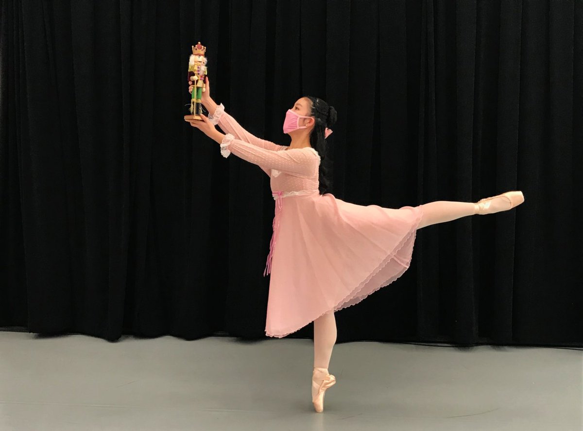 The show must go on — but what happens when it can't?

This is how local theaters and ballets are reimagining holiday classics for the COVID-19 era.

wamu.fm/3lRDp7K