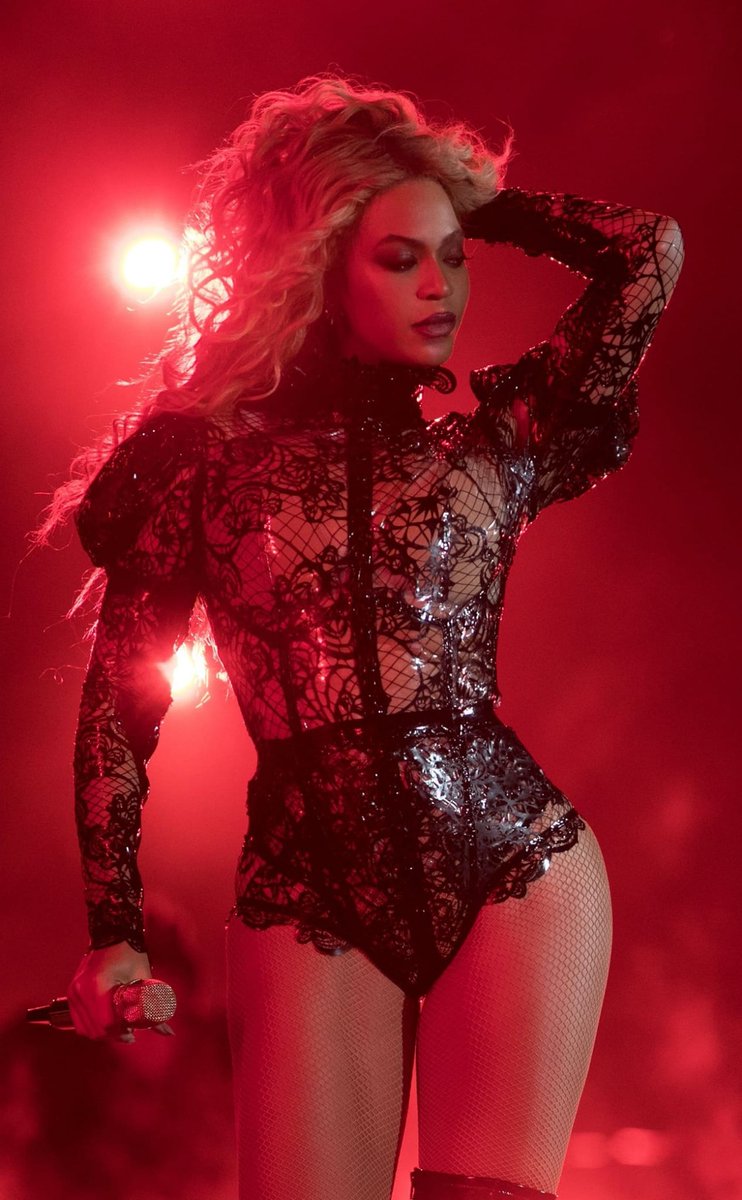 Beyhive4_ever's tweet photo. Beyoncé diosa del universo 😍 
#beyoncé 
#queenb
#bqueen
#Beyhive 
#beyfans https://t.co/MXTAE7vwRt