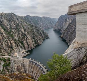 RecFishingEP's tweet photo. The EU should not give subsidies for new #dams. They are obstacles preventing #Migratoryfish to reach their spawning grounds!
More than 150 NGOs united their voice against new #hydropower dams, @AnglersAlliance being one of them: https://t.co/hHD0kJ7pLj
#EP4WFD #Letitflow https://t.co/TV1Oji5Uhi