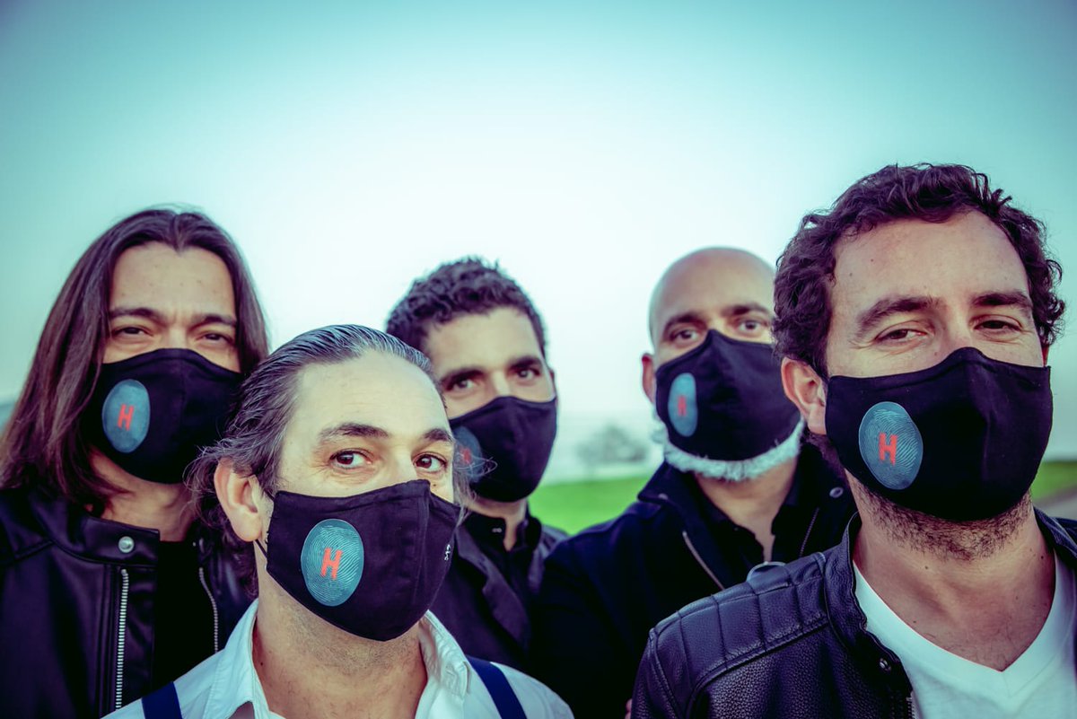 Mascarillas para un Futuro Imperfecto. <a href="/HEISERROCKBAND/">HEISER</a> sigue construyendo catedrales.  youtu.be/SDTGx9R-kMU

open.spotify.com/track/5GeXz4A5…