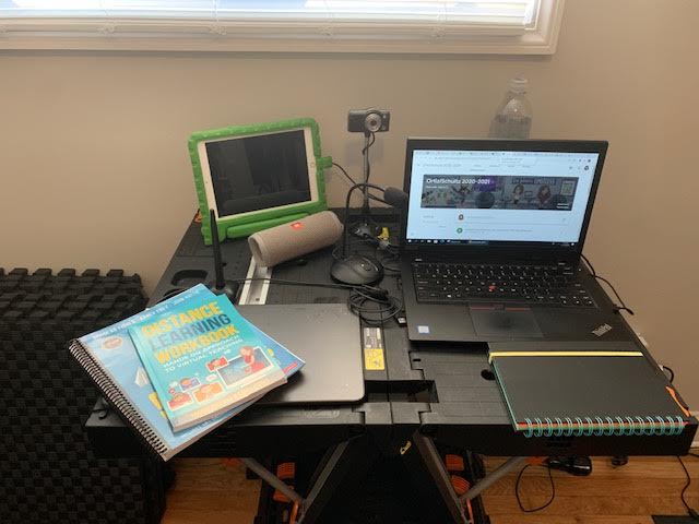 AmeriRachael's tweet photo. .. here we go again #pivottoremote #remotelearning! 💻Thank you for this setup @efosta @evachen212 @DonorsChoose #clearthelist #clearthelists
https://t.co/769T3rXOcO
https://t.co/PdadNLaCqv https://t.co/qNrOx3Ogpf