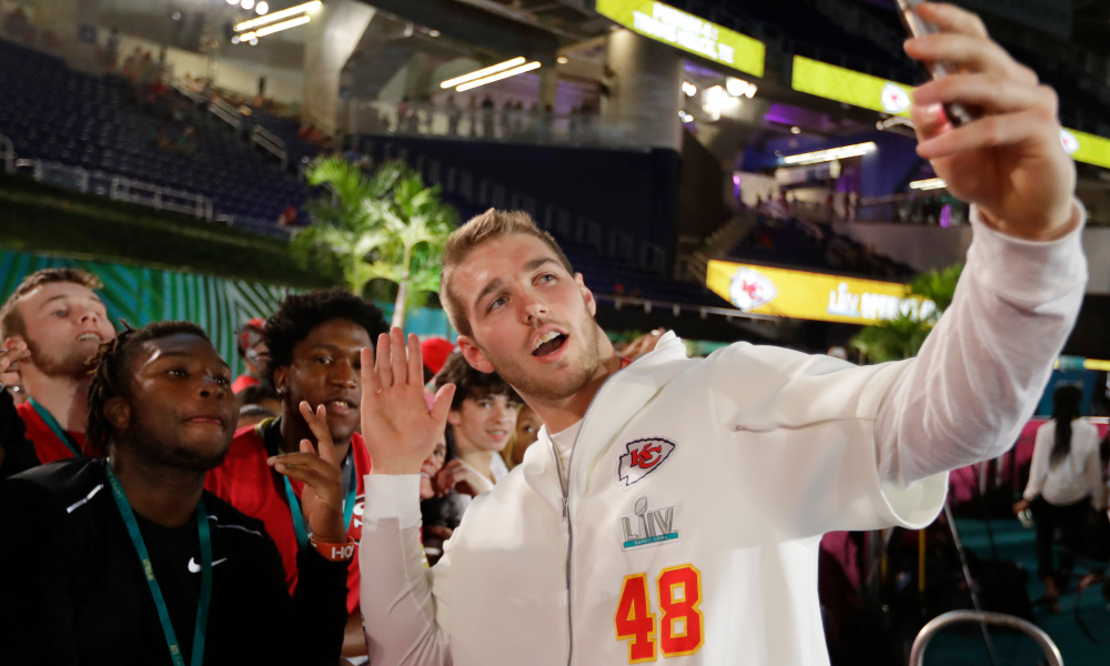 This week's Anchor Up Podcast with @GVSUFootball alum and current <a href="/Chiefs/">Kansas City Chiefs</a> tight end Nick Keizer is out NOW!

LISTEN:

Apple: podcasts.apple.com/us/podcast/anc…
Spotify: open.spotify.com/episode/6Pzfuk…
Anchor/Other: anchor.fm/anchorup