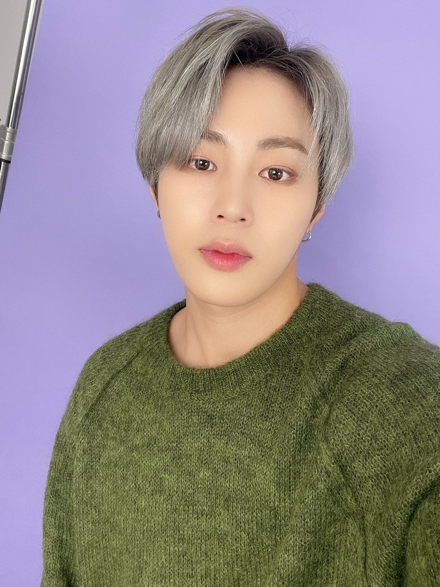 하성운 tweet media