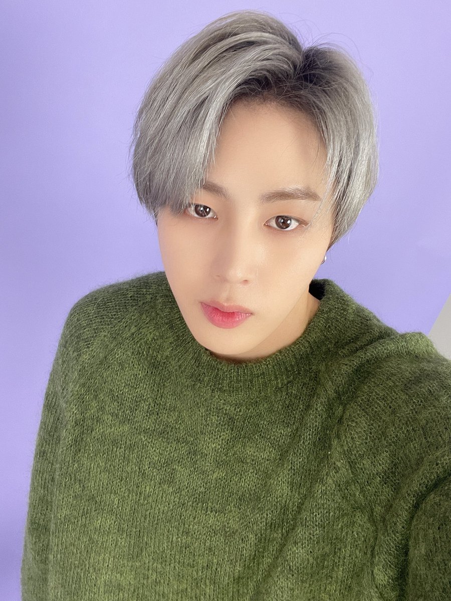 하성운 tweet media