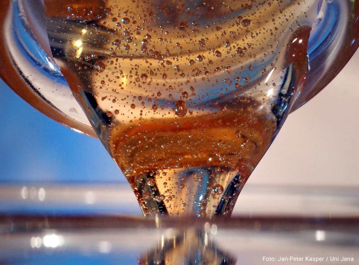 Der erste Platz in der Kategorie "Ideenhaber" des diesjährigen Thüringer Gründerpreises 2020 geht an @polytives. 🏆

Das Unternehmen ist eine Ausgründung <a href="/UniJena/">Universität Jena</a> und entwickelt sichere Zusatzstoffe für #Kunststoff-Materialien. Wir gratulieren sehr herzlich zum #ThExAward! 🎊