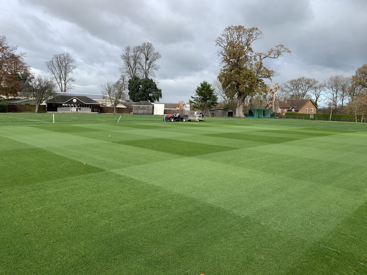 kitts81's tweet photo. Squares doing well. @HeadlandAmenity #20/20/30 doing itβs thing. @AllettMowers #C34E https://t.co/nqOZfslBkw