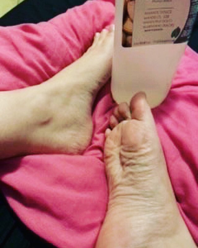 ToesMadame's tweet photo. More of my beautiful feet over on Only Fans, link in bio 😘🦶 #footfetish #toesfetish #massagemytoes #footfetishnation #arches #solesoffeet #toefetishnation #onlyfansfeet #foodcrush https://t.co/VQaA3563lS
