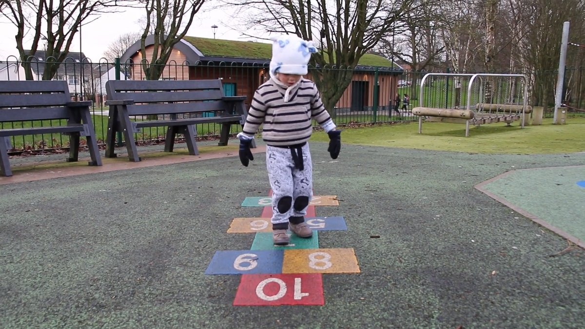 bfinetwork's tweet image. 📢 It's #NETWORKandChill recommendation time! ⏰
Watch The Night is Black and the Day is White by @JoeMcStravick @NIScreen
❤️ Parents share their experiences of caring for &amp;amp; loving a child, diagnosed with autism spectrum disorder (ASD)
🎦 Watch it here:
vimeo.com/306820211