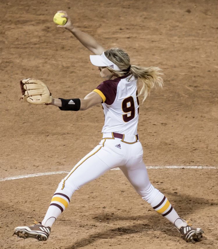 RMSoftballTeam's tweet photo. @RMSoftballTeam Welcomes Breanna Macha to the Staff this year. Bre played at @RMSoftballTeam and @ASUSoftball most recently was the pitching coach at @UNMLoboSB https://t.co/MfK4PamjND