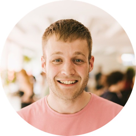 SiRintergov's tweet photo. HOE WERKEN MET EEN KLEINE STARTUP TOT GROTE STAPPEN LEIDT - Nick van Tol betreedt 'onontgonnen' gebied met Startup #Argu. " Door samen te werken met startups word je gedwongen om verder te denken en vooral ook te doen.” https://t.co/ErL2RHkBOj https://t.co/LnSyhzYm0d