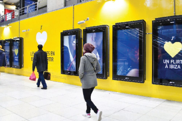 Oui, certains peuvent faire plus que d'autres et non, je ne pense pas uniquement aux multiples écrans publicitaires de SNCF RATP et consorts, pourquoi ?