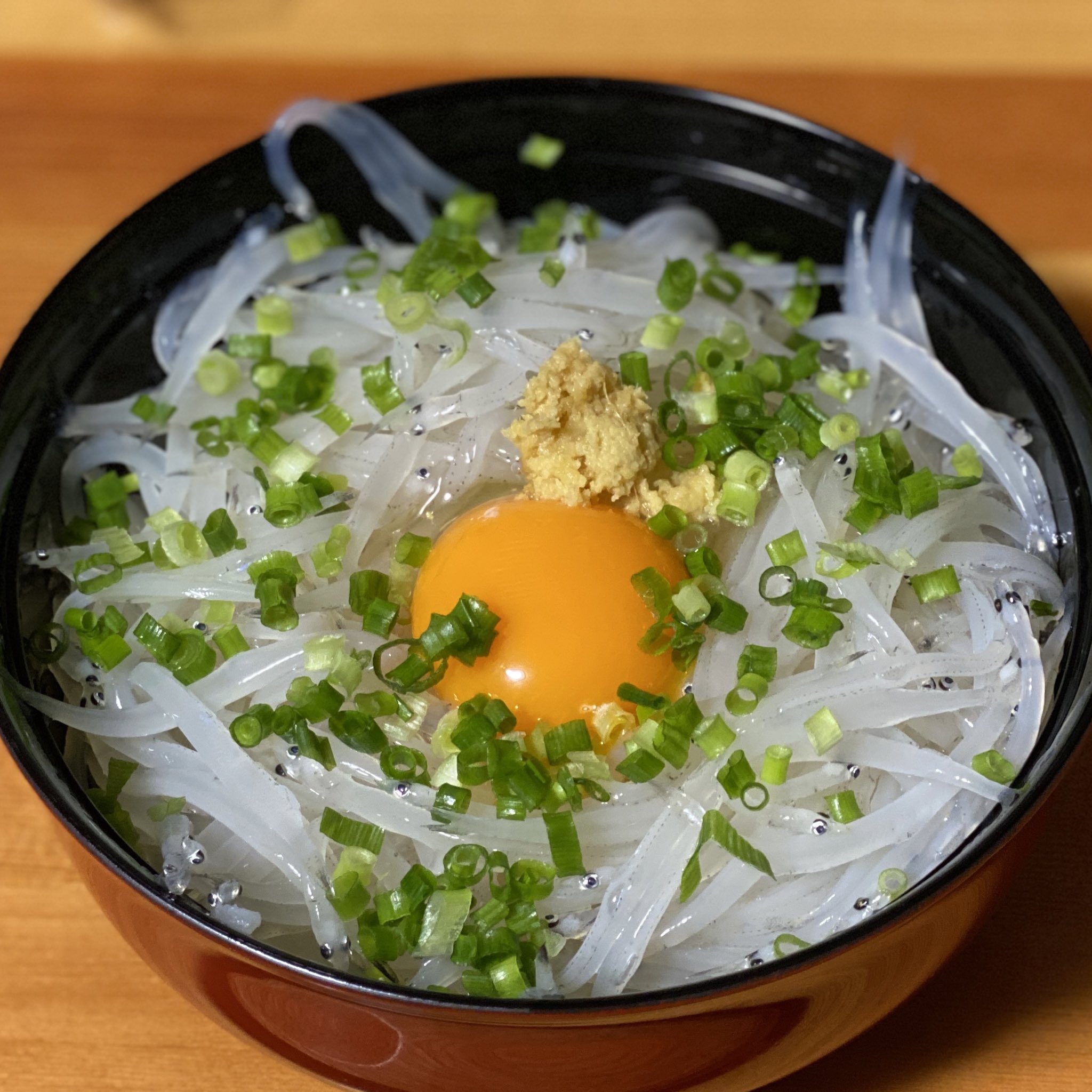 ぼろ やった白魚丼だ 霞ヶ浦の白魚が安くて美味いらしい T Co Uxfxwotkf5 Twitter