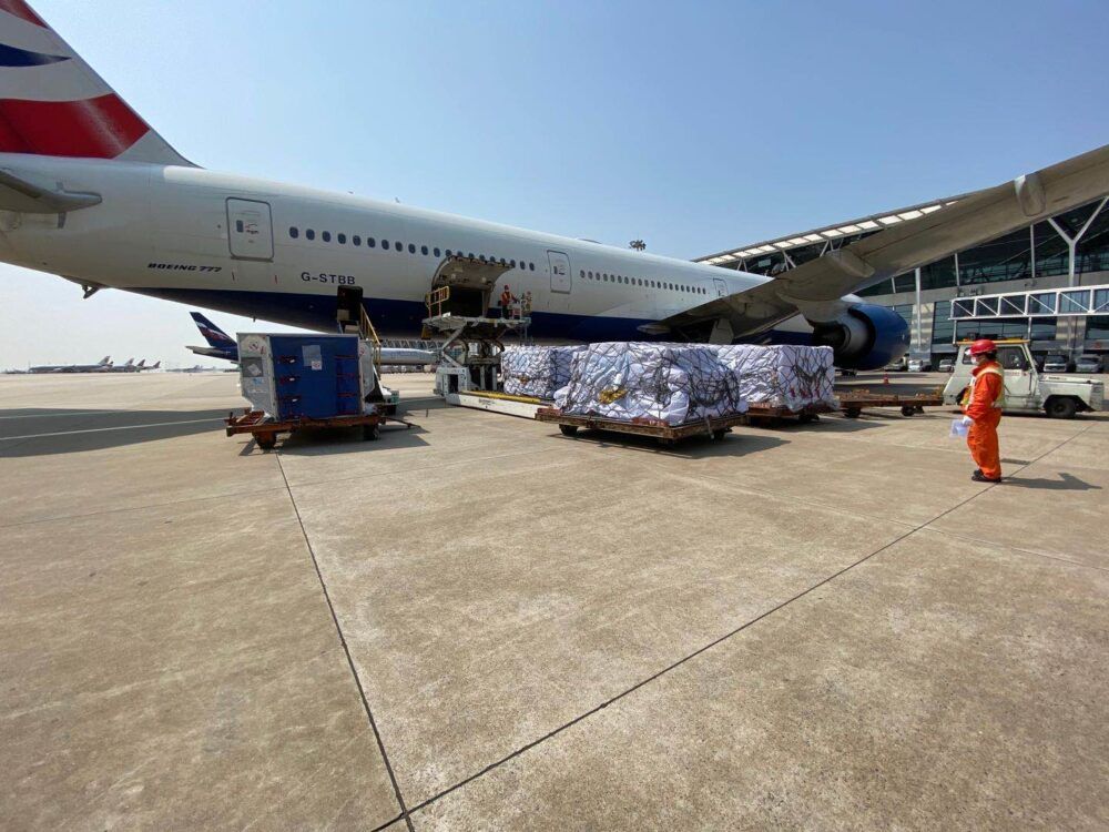 Reed_Deko's tweet photo. Why India Has Been A Focus Point For IAG Cargo https://t.co/6TfJkYps2q
@simple_flying
#aircargo #airfreight #cargo #supplychain #logistics #aviation #aviationdaily #preighters #freightforwarder #Mumbai #London https://t.co/ZvZkcWkUk7