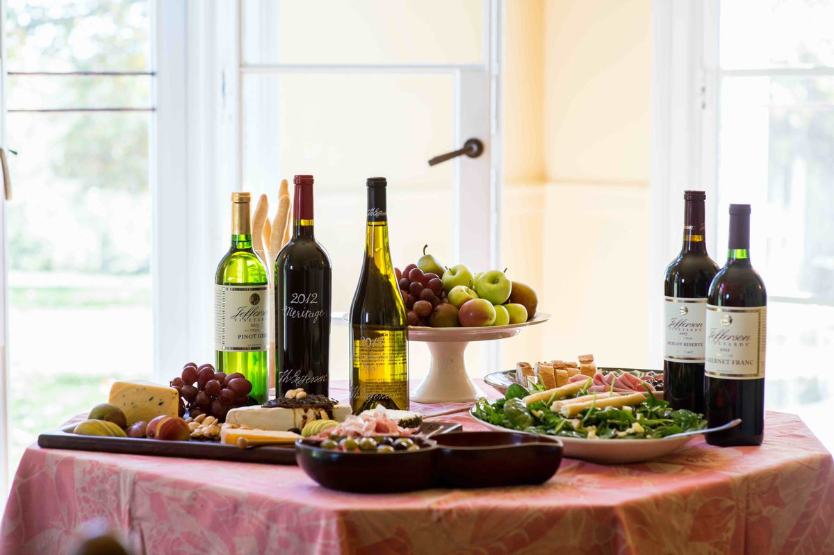 th_jefferson's tweet photo. EXTRA! EXTRA!  We are launching our wine blog!  Our first story is a "A Wine For Every Thanksgiving"  Read all about it here: https://t.co/4zHlVH2j9j https://t.co/W9EidQUZwI