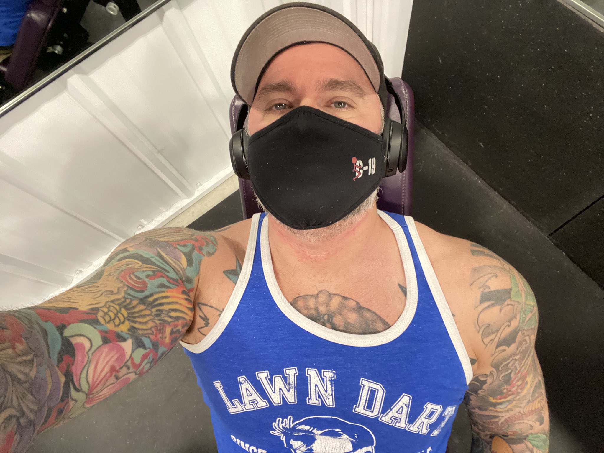 tw-pornstars-1-pic-zach-west-twitter-leg-day-kill-me-now-1
