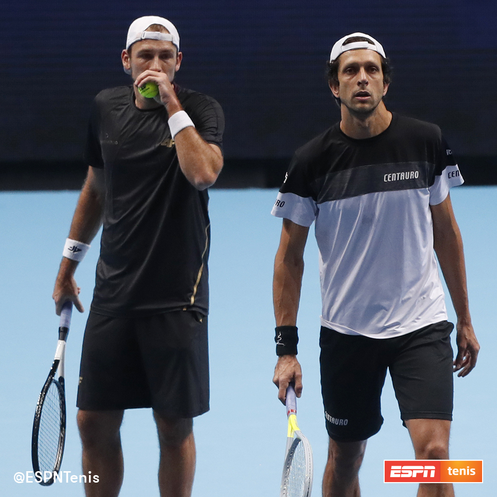 ESPNtenis's tweet photo. ¡Primer triunfo en las #ATPFinals para Kubot y Melo! 🇵🇱🇧🇷
Vencieron 6-4, 6-7 (2) y 10-8 a los clasificados Koolhof y Mektic en el Grupo #MikeBryan.
#TENISxESPN https://t.co/iKD1KUznXd