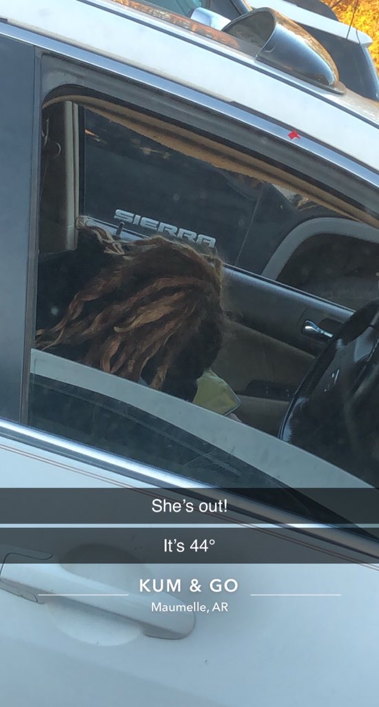 ElainaKristen's tweet photo. The crackheads you see on your way to work... https://t.co/9erPiNYV7o
