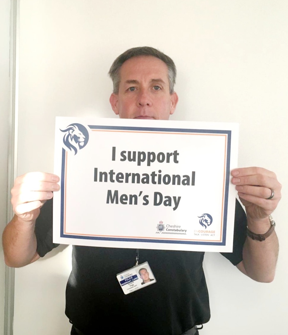CheshPoliceHR's tweet image. PC Gigg, our #DiversityEqualityInclusion officer supporting #IMD2020
#TalkListenAct
#IMDENcourage