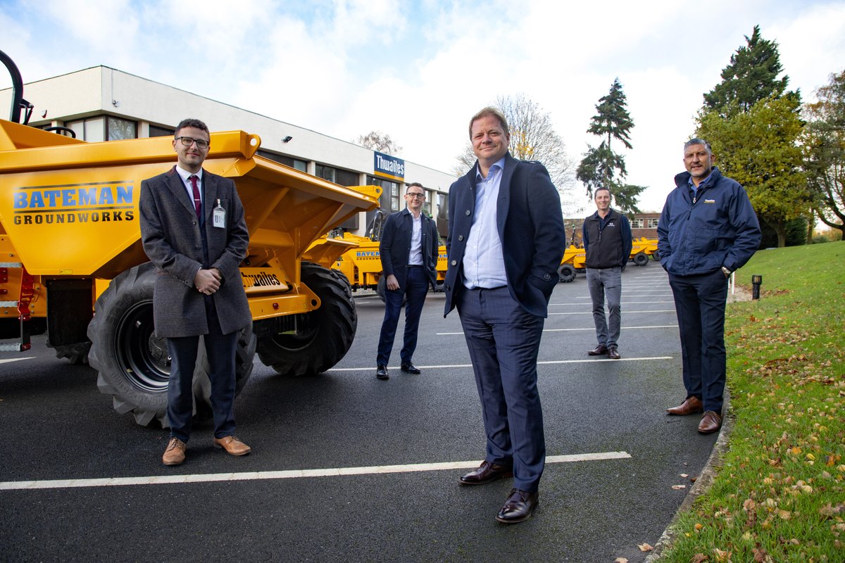 Many thanks to Norfolk contractor <a href="/Bateman_GW/">Bateman Groundworks</a> who have taken delivery of 26, Thwaites 6 tonne forward tip dumpers. 
Read the release here:  bit.ly/3lKOFCH

@ConEquipAssocia
@Plantworx2022 <a href="/ExecHireShow/">Executive Hire Show</a>
<a href="/DiggersDozers/">Diggers&Dozers</a> <a href="/ErnestDoeSons/">@ErnestDoeSons</a> <a href="/leamcourier/">Leamington Courier</a>
<a href="/EDP24/">Eastern Daily Press</a> <a href="/DiggerManBlog/">Nick Drew</a>