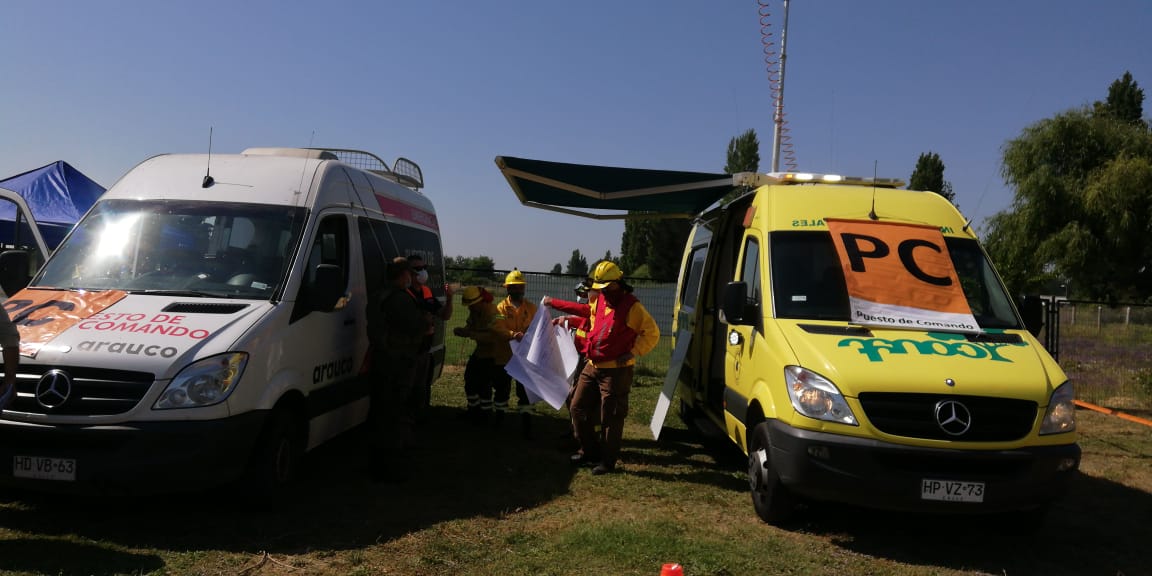 #AHORA. Se realiza simulacro para prevenir #IIFF en sector #Millantú en Los Ángeles. Participan vecinos, <a href="/conaf_minagri/">CONAF - Corporación Nacional Forestal</a>, <a href="/Arauco_cl/">Arauco</a>, <a href="/SomosCMPC/">Somos CMPC</a>, <a href="/BomberosdeChile/">Bomberos de Chile</a>, <a href="/Carabdechile/">Carabineros de Chile</a>, <a href="/onemichile/">Ex ONEMI</a>, personal del consultorio y de la Dirección de Seguridad y Emergencias <a href="/munilosangeles/">Munilosangeles</a>