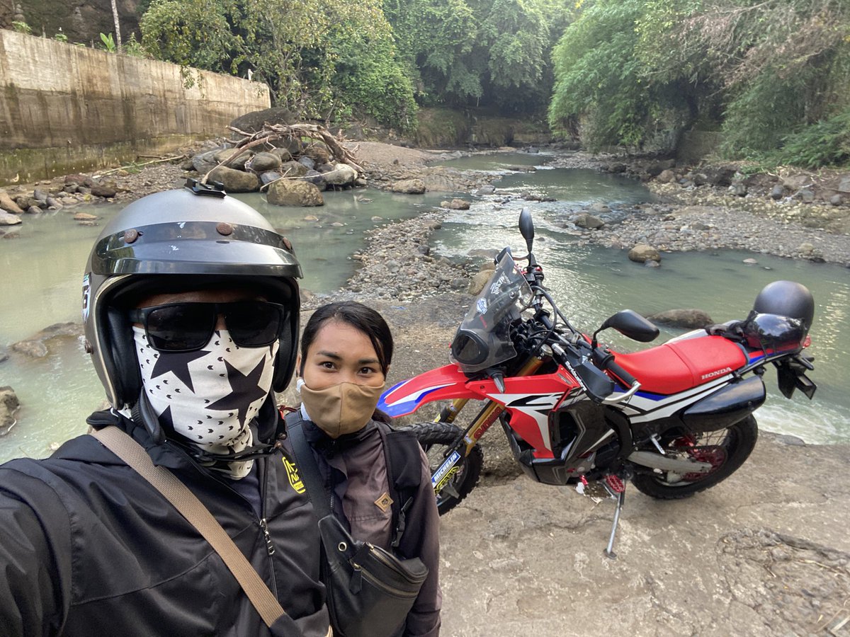 Bolang sama Boling....