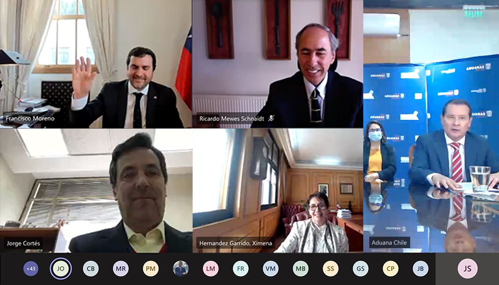 AduanaCL's tweet photo. Desde hoy Subasta aduanera a un click 💻📱!!!! @AduanaCL junto a @SubseHacienda lanzan https://t.co/Siu7Ytu7DP, plataforma en la que se puede rematar en línea desde todo Chile‼️ Ingresa y regístrate.

#AduanaTeProtege
#AduanaMasCerca
@BancoEstado 
@LaTiaRica 
@lun 
@tgrchile https://t.co/AqKew05qqy