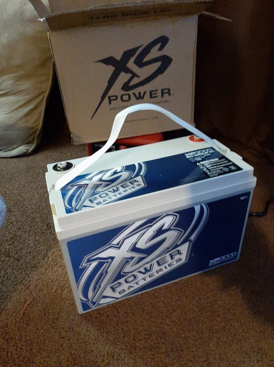 1ohmwrecker's tweet photo. Just bought this beauty yesterday😍🔊💪 @4xspower @SummitRacing #XP3000 https://t.co/1NHUfhzJ0h