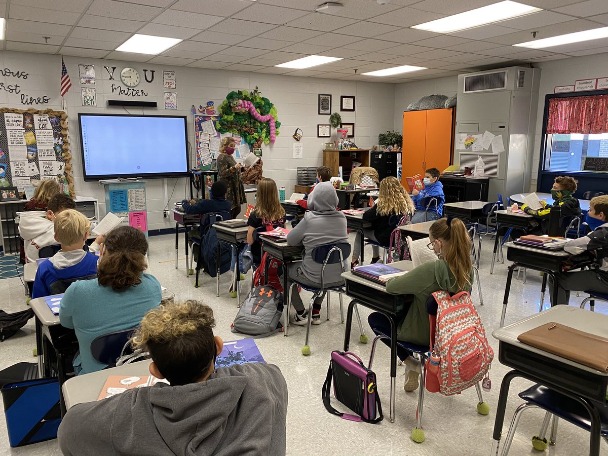 drrusselldyer's tweet photo. Thanks @RossRockets for letting me come observe how we’ve implemented CKLA curriculum into our classrooms.  Our teachers and students are the best! https://t.co/LvhQxxcgFU